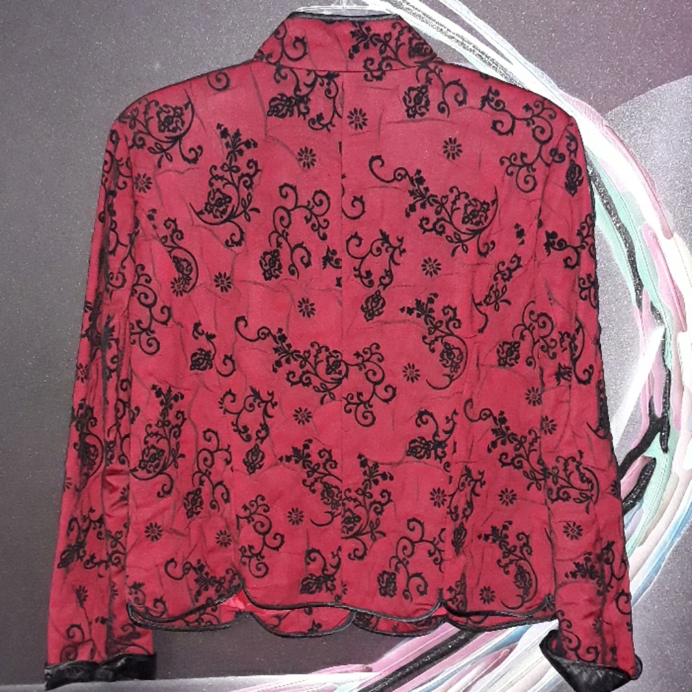Short jacket - Picture 2 of 2
